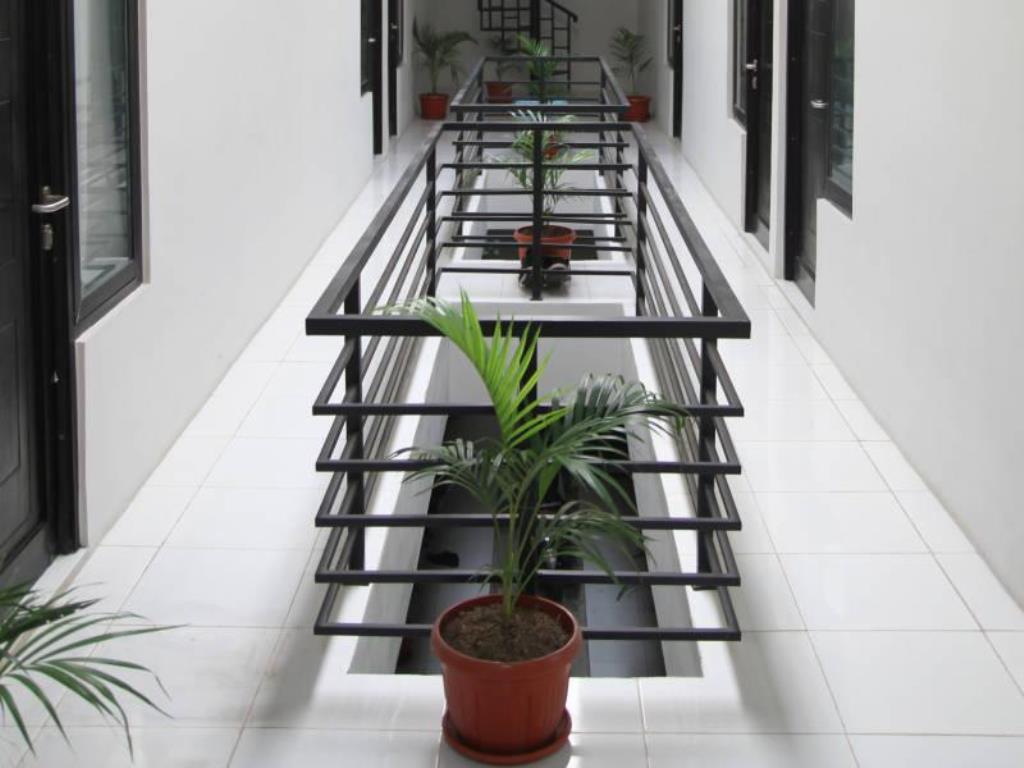D'Paragon Dwikora Hotel Palembang Exterior foto