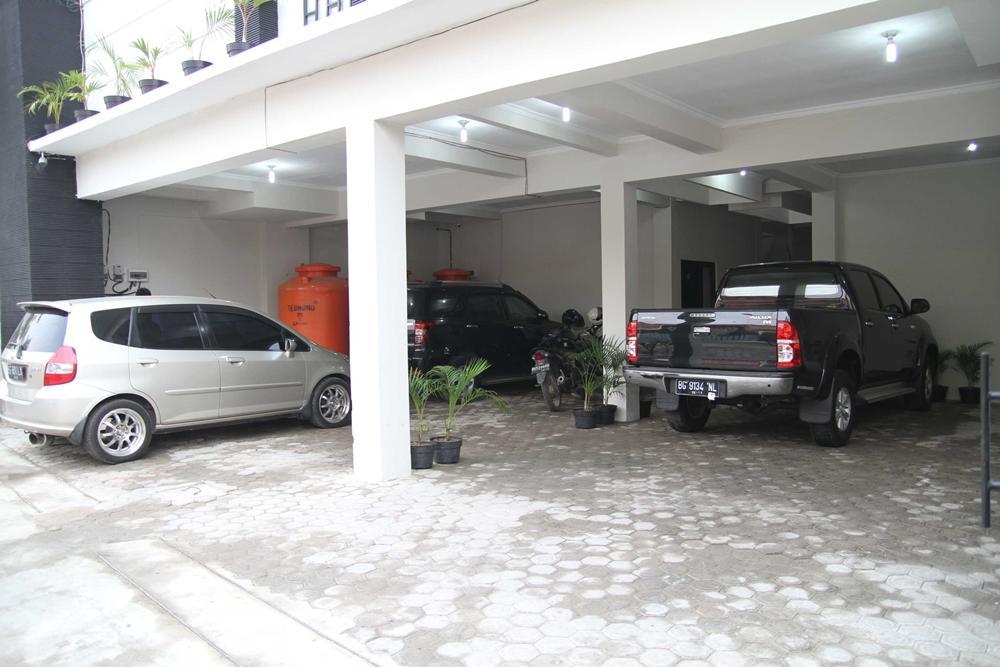 D'Paragon Dwikora Hotel Palembang Exterior foto
